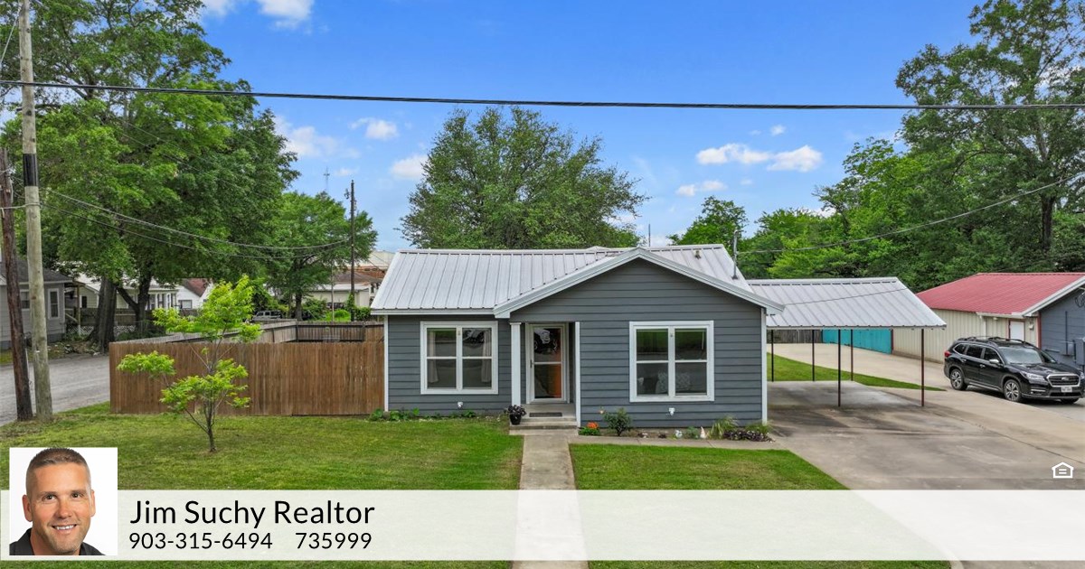 505 N Daniels St, Carthage, TX 75633